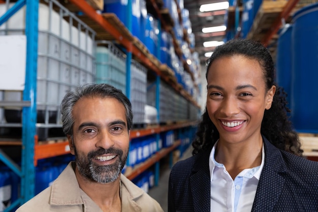 A diverse group of Colombian business people attending an export trade fair, showcasing their products and networking with potential international buyers. The image highlights the opportunities for businesses to connect and expand their reach.