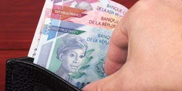 Aumento del Salario Mínimo en Colombia: Impacto en tus Finanzas - Cover Image