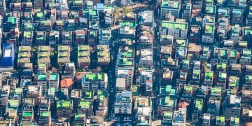 ¿Cómo Afectarán los Cambios en las Tasas de Interés tus Finanzas en Colombia? - Cover Image