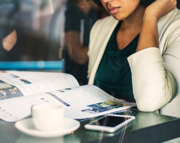 ¿Cómo Ahorrar Impuestos con la Nueva Ley para Emprendedores en 2025? - Cover Image